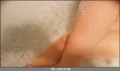 MEGA-FANS – sexymatureaussielady-15-08-2017-There is nothing better then having a warm relaxing bubble bath after a long busy day.. Just need someone to wash my back ) Any Takers )