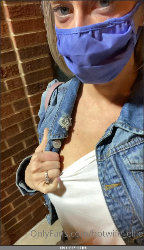 MEGA-FANS – hotwifeellie-20-03-2021-Who wants to buy me a lap dance