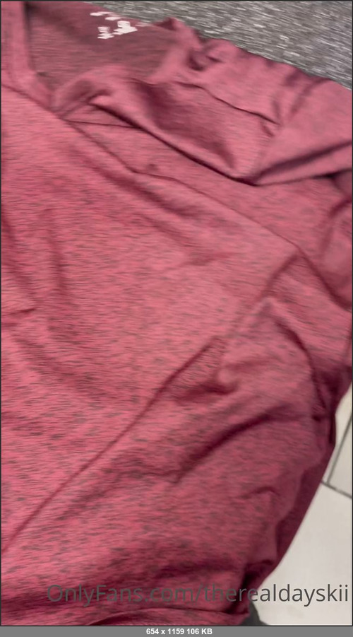 MEGA-FANS – therealdayskii 04-08-2021 179090984 Selling my sweaty musty gym work out shirt who wants to buy