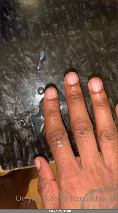 MEGA-FANS – therealdayskii 06-05-2021 142988108 Should I upload it