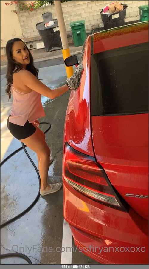 MEGA-FANS – sofiryanxoxoxo 03-07-2020 31224365 Home car wash earlier today  I look better wet