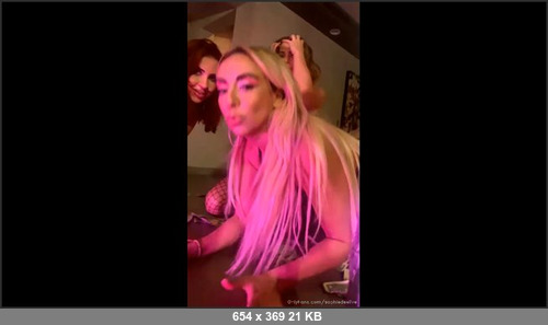 MEGA-FANS – sophiedeelive 26-03-2020 16577125 Stream started at 03 26 2020 02 41 am