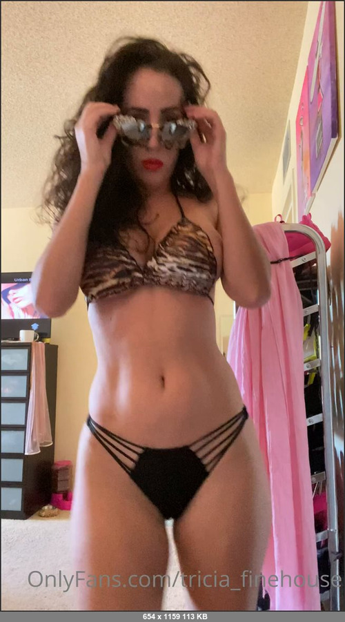 MEGA-FANS – triciafinehouse 01-05-2020 21554897 Good morning loves Just woke up and ready to go out to the beach already. I might go live for you later