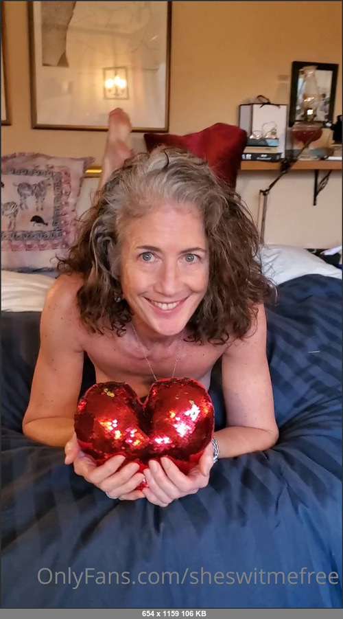 MEGA-FANS – sheswitmefree-14-02-2021-Happy valentine baby