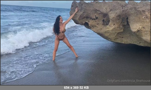 MEGA-FANS – triciafinehouse 29-07-2020 36315408 I love this Im Shooting with David Scarola and Trying not to get smashed into the rocks by a wave On point lol