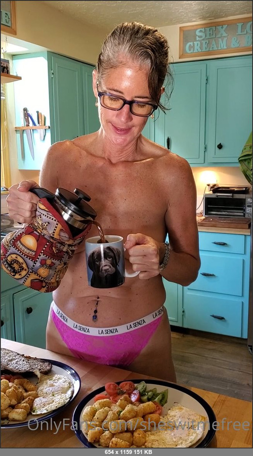 MEGA-FANS – sheswitmefree-19-11-2020-Coffee the most important meal of the day
