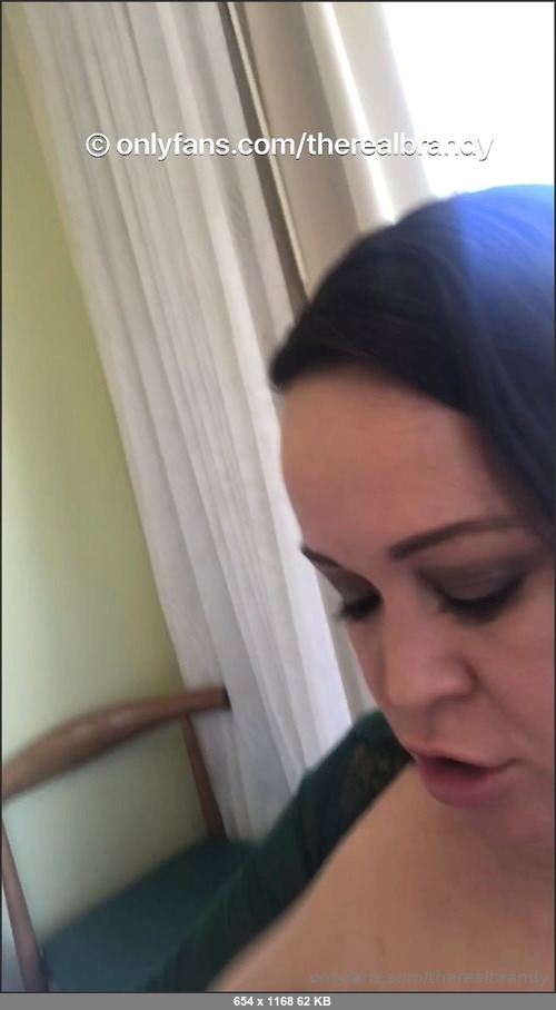 MEGA-FANS – therealbrandy-01-03-2019-Sexy green bodysuit tittyfucking in Hawaii