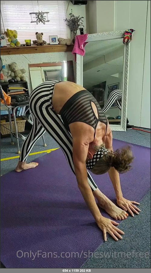 MEGA-FANS – sheswitmefree-30-08-2021-Workout today, VIP GET the whole video