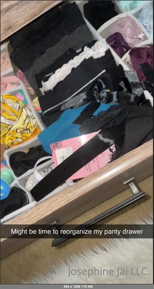 MEGA-FANS – throatlegend 25-04-2021 139299202 Which color panties do you want to see me in I have many options for you to choose from.