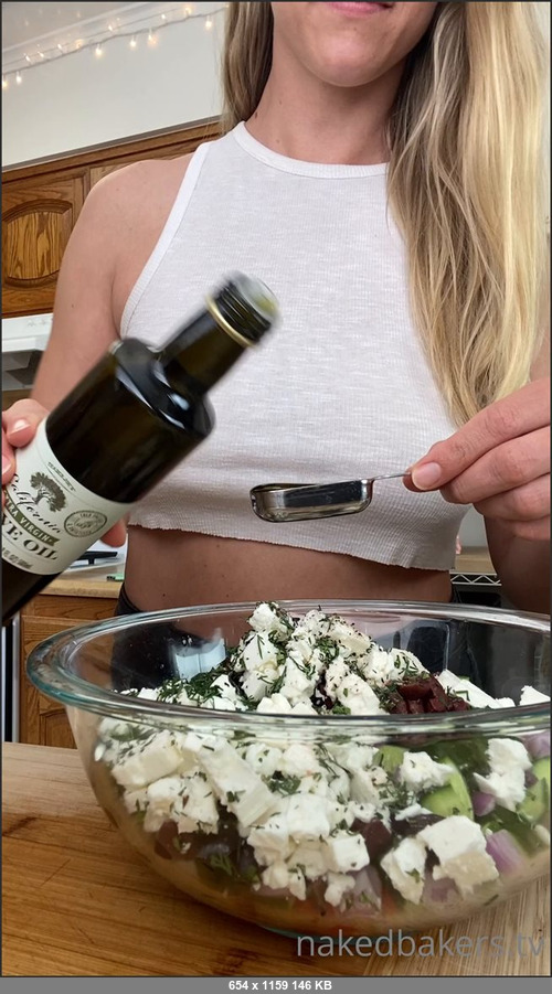 MEGA-FANS – nakedbakers-22-03-2021-First recipe of the day done  Greek Salad. There is a little onion in it and thats not ideal for keto but overall this is a great salad to have in the frid