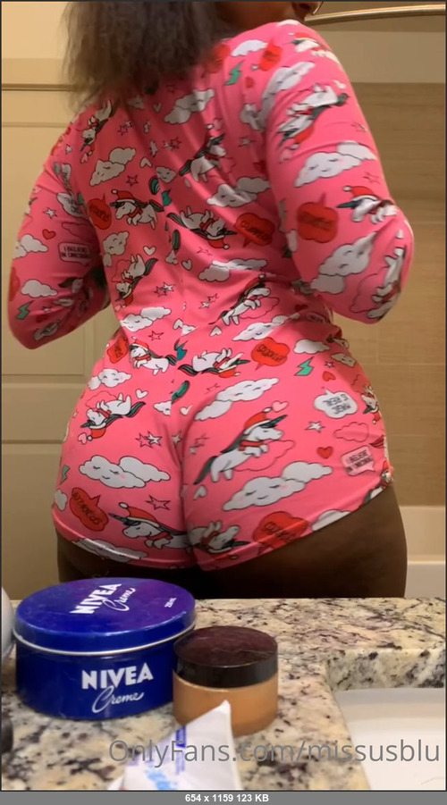 MEGA-FANS – missusblu 06-07-2021 166172350