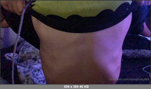 MEGA-FANS – vampbaby666 15-08-2020 40562248 Slow mo of a titty drop