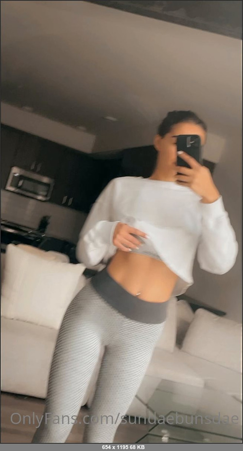 MEGA-FANS – sundaebunsdae-19-03-2021-Do you like camel toe