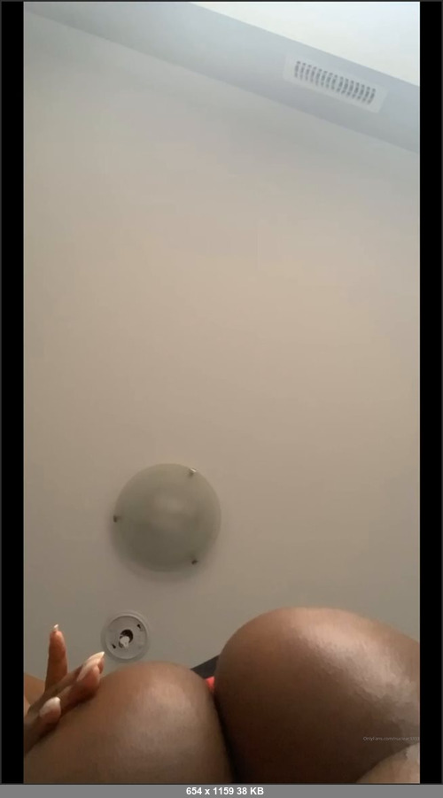 MEGA-FANS – missusblu 10-04-2020 18488747 Big ole OILED UP JUICY BOOTY