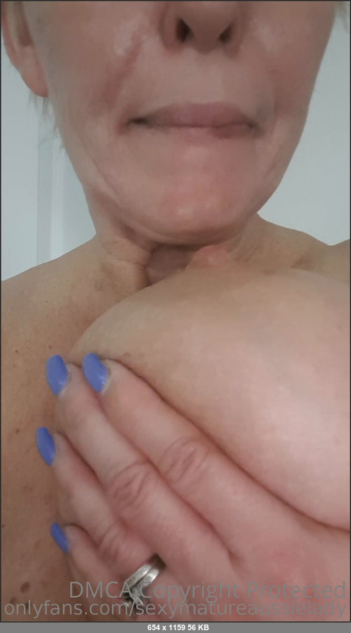 MEGA-FANS – sexymatureaussielady-24-06-2021-I bet youre wishing my tongue was yours.