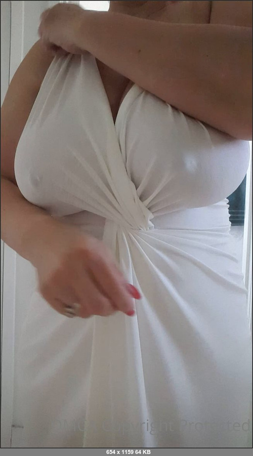 MEGA-FANS – sexymatureaussielady-30-11-2020-I often wear this dress out with no underwear underneath. I never know what the night will bring, so easy access is alway a must. Would you