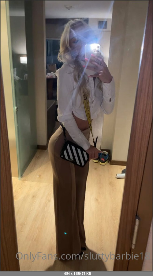 MEGA-FANS – sluttybarbie18 08-05-2021 143709858 Going to my dinner Can someone help me pay my bill please