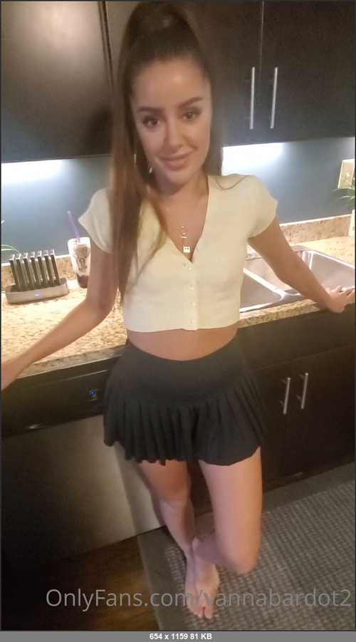 MEGA-FANS – vannabardot2 30-09-2021 204600602 Come see what Ive been up too