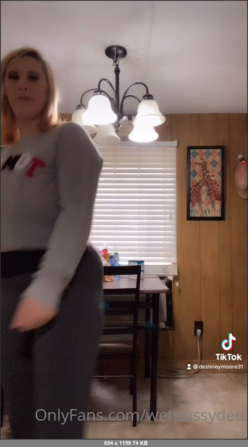 MEGA-FANS – wetpussydee 02-06-2021 153117946 Camel toe fat you can see it from the back gobadbitchgobadbitchgo