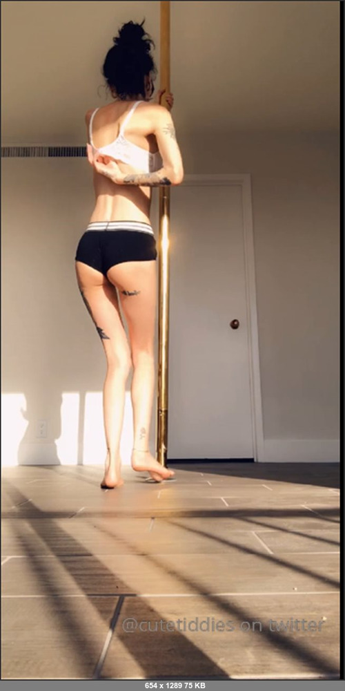 MEGA-FANS – stormynsfw-10-09-2019-Finally got a pole. Starting all over on it. Watch my tiny body strip for you though as i start my morning with a good exercise  part 1