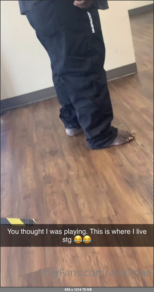 MEGA-FANS – aleximae-01-09-2021-Went to the pharmacy to pick up my meds today and the shit I fuckin see. Instantly my head goes to who the fuck is this mans mother stg please dont be this guy