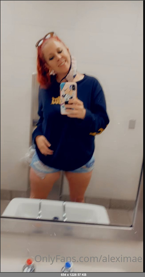 MEGA-FANS – aleximae-06-05-2021-Wanna see me shake it in a public bathroom  Someone knocks and scared the fuck outta me