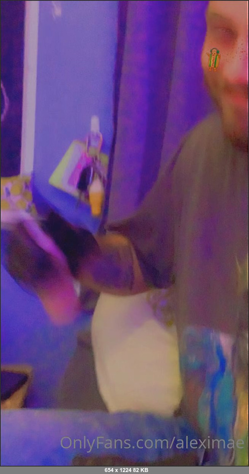 MEGA-FANS – aleximae-07-02-2021-Red   Im excited its gunna look so fucking good Thanks to my booooyfriend rodmitch for the help