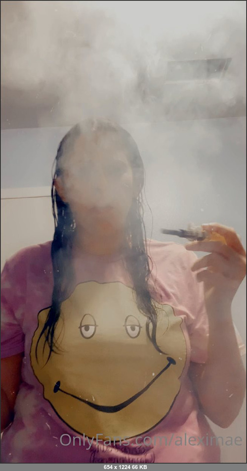 MEGA-FANS – aleximae-07-09-2021-Heres your daily dose of smoking. Sooooo what do you wanna see more of