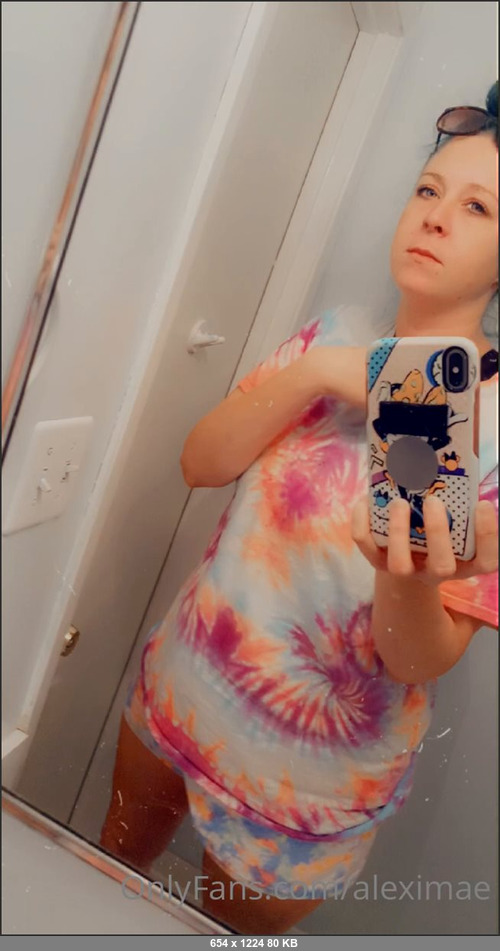 MEGA-FANS – aleximae-10-06-2021-Im such a loser