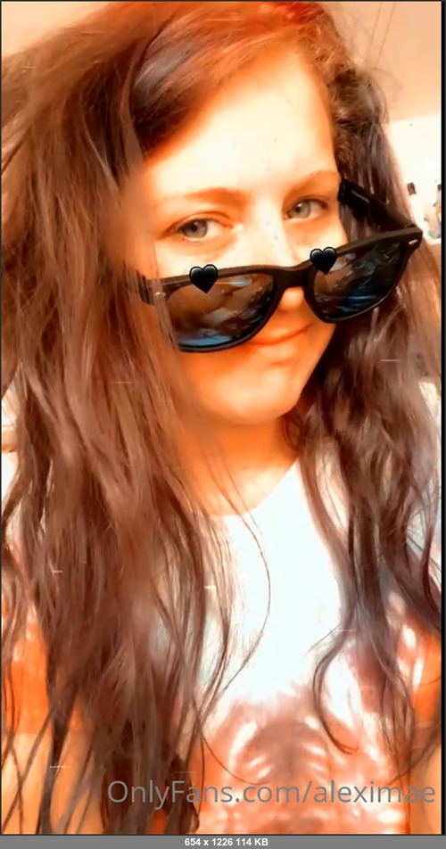 MEGA-FANS – aleximae-10-08-2021-Idk about you but I swear I was never meant to be a blonde. I know I know blondes are more fun and shit or whatever but bruh. My green eyes with dark hair.