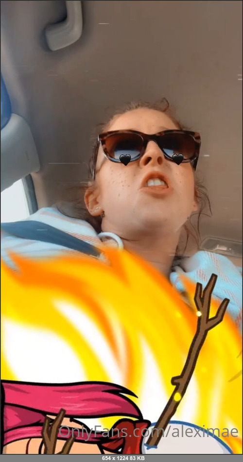 MEGA-FANS – aleximae-11-11-2021-A bunch of raw real life footage of me flashing my tits and pintching on them in traffic on my way to my husbands work. A lot of people saw and its like days light. Also