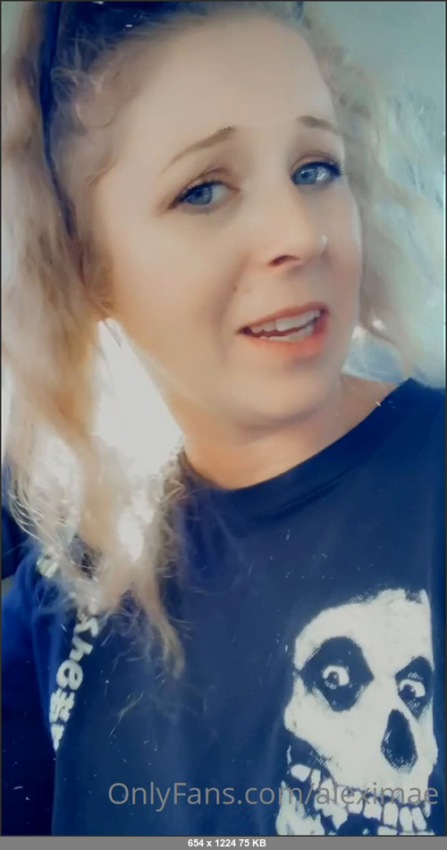 MEGA-FANS – aleximae-12-11-2020-IM ALREADY THE FAMILY DISAPPOINTMENT SO FUCK IT  Ive never dyed or chopped my hair off and today is the day for the dye   Buy some content and get the rev