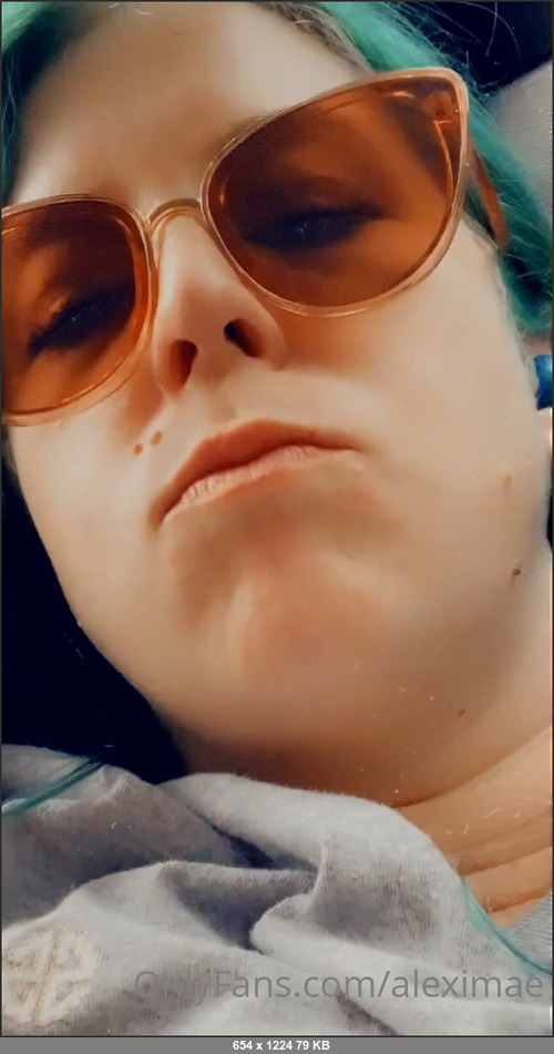 MEGA-FANS – aleximae-14-06-2021-Being silly