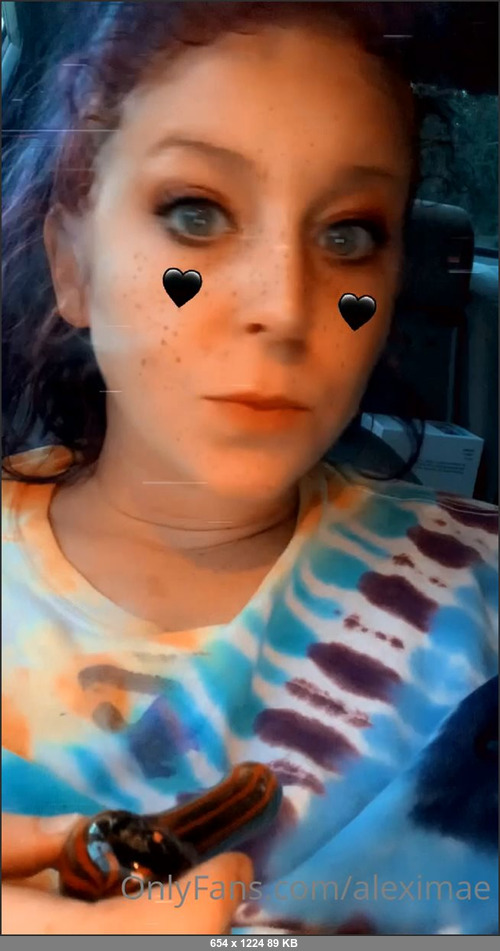 MEGA-FANS – aleximae-14-07-2021-Vibin and smokin on my snap lexisesii per the norm. Check it out. Or dont. Idc either way if you are watching me you should tip me