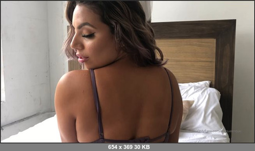 MEGA-FANS – araqueenbae-26-06-2019-Behind the scenes shots from my shoot with moezart turned out so fire cant wait   Thanks so much to yall who open the pay per view dms and allow me to be able to