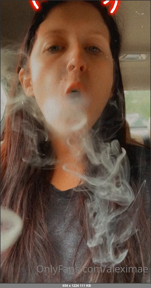 MEGA-FANS – aleximae-19-09-2021-Devilish smoking shiiiiit  Is everyone ready to go back to work