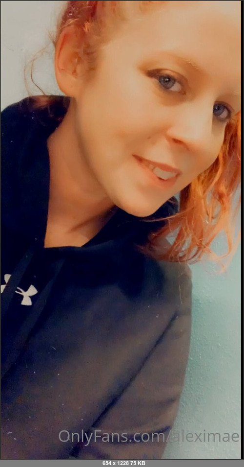 MEGA-FANS – aleximae-21-04-2021-When you think you have nothing to be thankful for try to remember there are people out here who dont even have houses there are people who dont have food to eat tonig