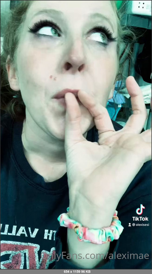 MEGA-FANS – aleximae-23-03-2022-Lookin alll kindsssa cute