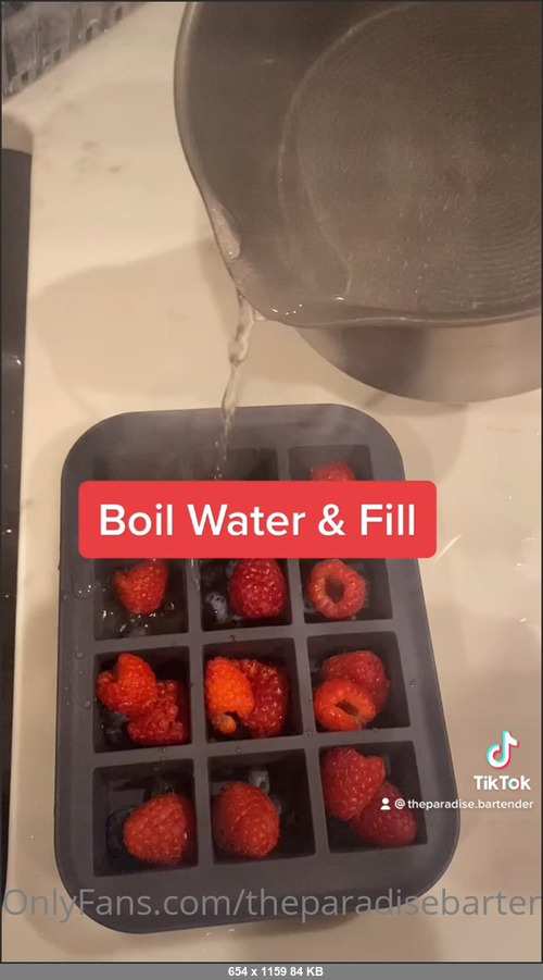 MEGA-FANS – theparadisebartender 06-08-2021 177449652 We made these fun Ice Cubes for Fourth of July and I wanted to bring them back and show you guys You don