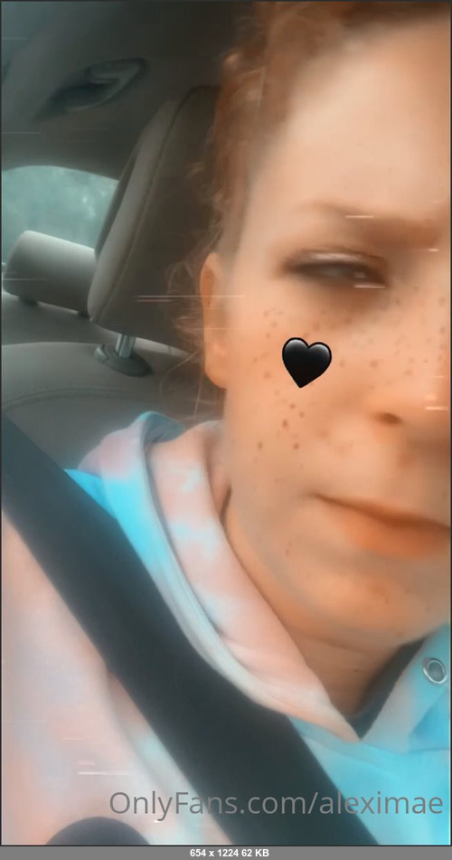 MEGA-FANS – aleximae-25-03-2021-One of these is talking about my messages being off the chain and frfr. I dont even know how to handle it. I just keep letting it get worse and worse  Lets