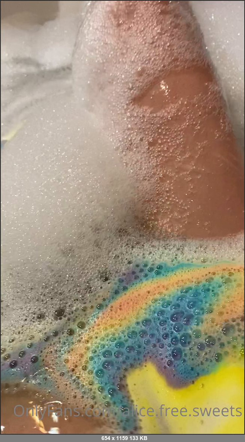 MEGA-FANS – alice.free.sweets-15-02-2022- lets take a bath together daddy