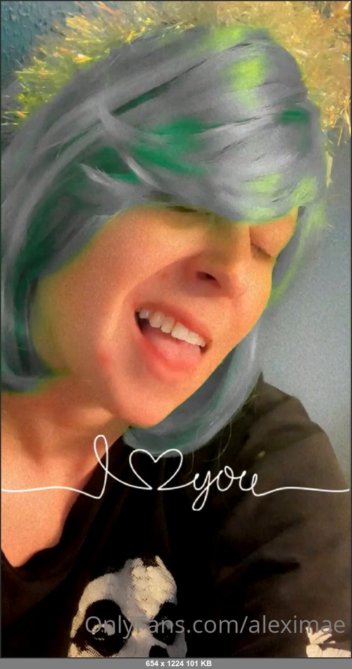 MEGA-FANS – aleximae-29-04-2021-Yoooo I feel like Spider Man when I stand like this