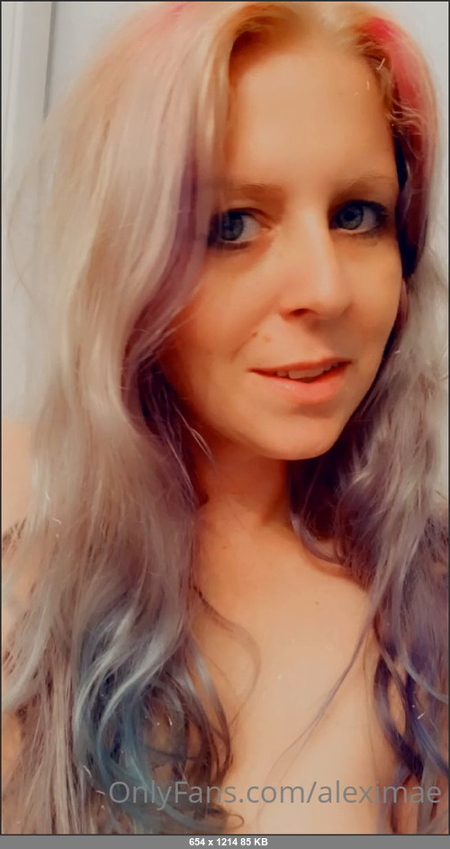 MEGA-FANS – aleximae-29-08-2021-Theres another storm rollinnnn in. Brewing in the gulf of some shit. Lmao. Anyways. FUNFACT 768098 I fucking hate storms  however I live for lightning strike photos like