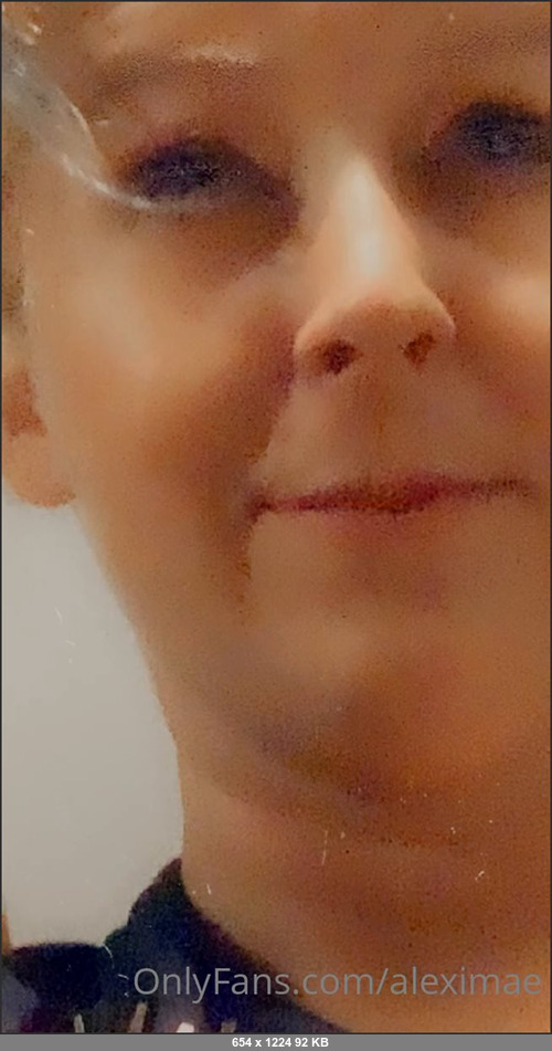 MEGA-FANS – aleximae-31-08-2021-The second you count your blessings. Start counting them even more  on the bad days. Be blessed for your two eyes and two ears if nothing else. Some people dont get that