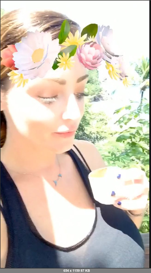 MEGA-FANS – sophiedeelive 17-09-2017 560388 I attempted to post this. But the wifi was super slow. Im back home in LA now )