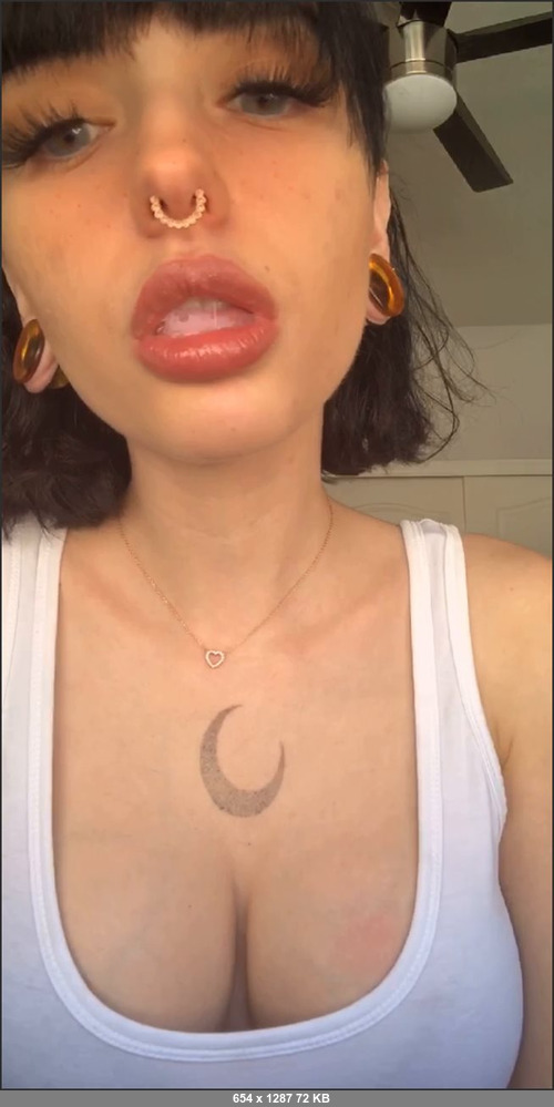 MEGA-FANS – babygirlstormy-04-11-2019-Lollipop