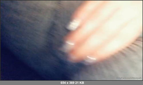 MEGA-FANS – toveyah-29-08-2019-Does your girl get this wet