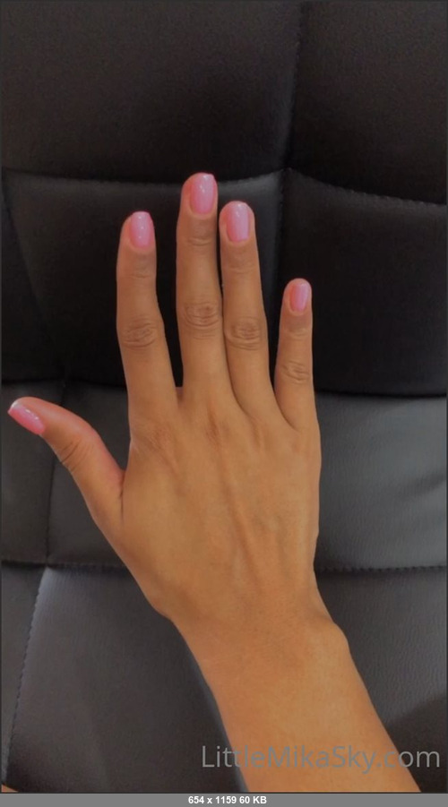 MEGA-FANS – mikaskyfree 10-09-2021 215411280416 Baby pink to match the baby blue on my toesies