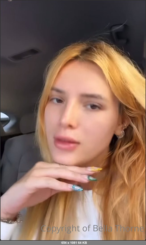 MEGA-FANS – bellathorne-02-06-2022-We love a good skin day