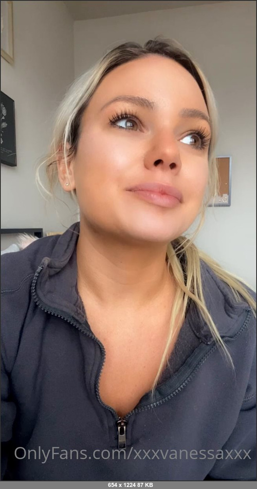 MEGA-FANS – xxxvanessaxxx-12-03-2021-just verifying that i am real lol. pardon the lite makeup i have an appt to get my hair done today so not going to be pretty until thats over lol